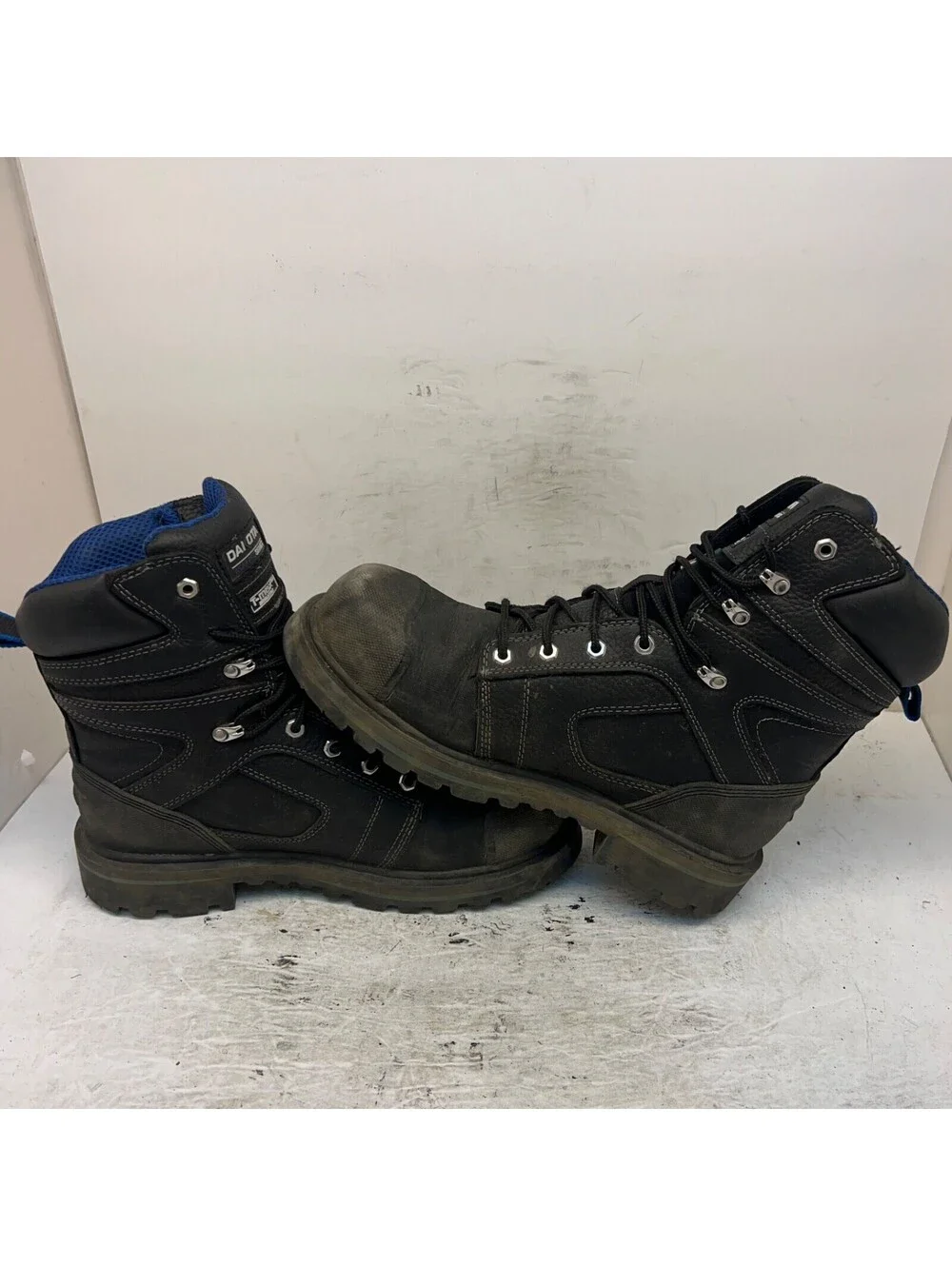 DAKOTA Men's 557 8